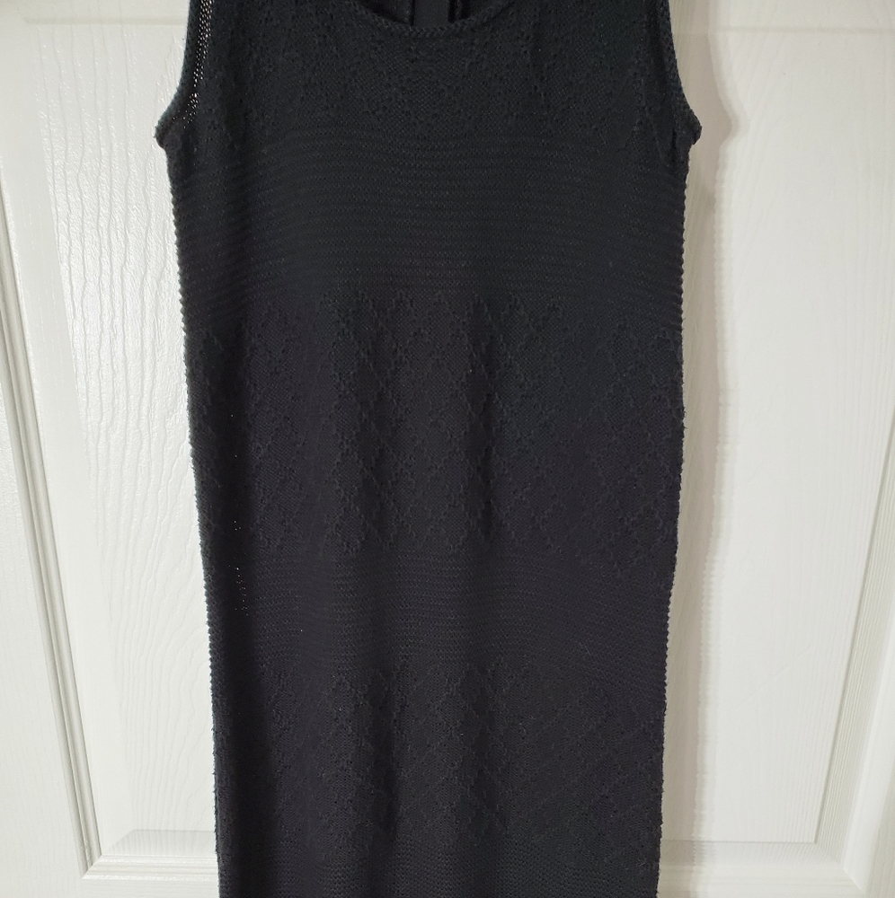 Frenchi Sleeveless Dress - Picture 4 of 8